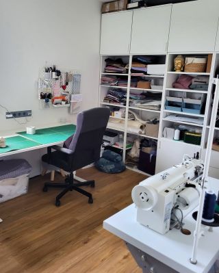 ✨ Když se ohlédnu za posledními dvěma měsíci, většinu času mi zabrala jedna věc: dát dohromady novou pracovnu. Třídila...